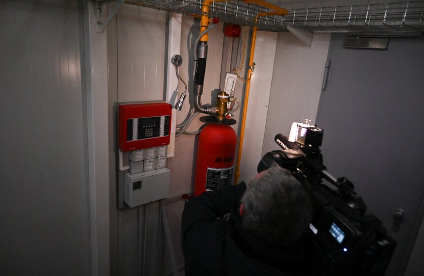 В Москве прошла экскурсия по "Яйцу Сокола" 14 фото