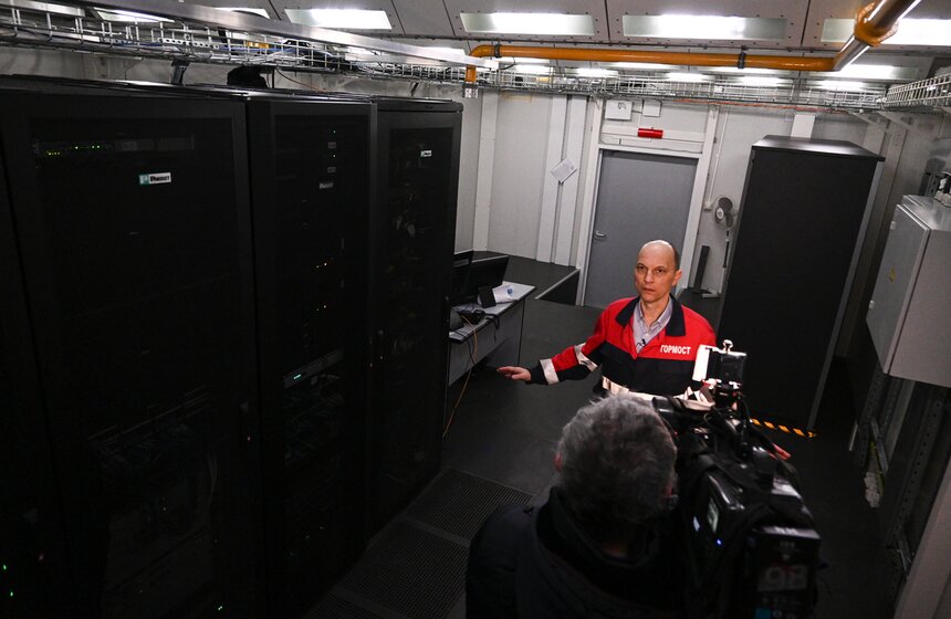 В Москве прошла экскурсия по "Яйцу Сокола" 13 фото