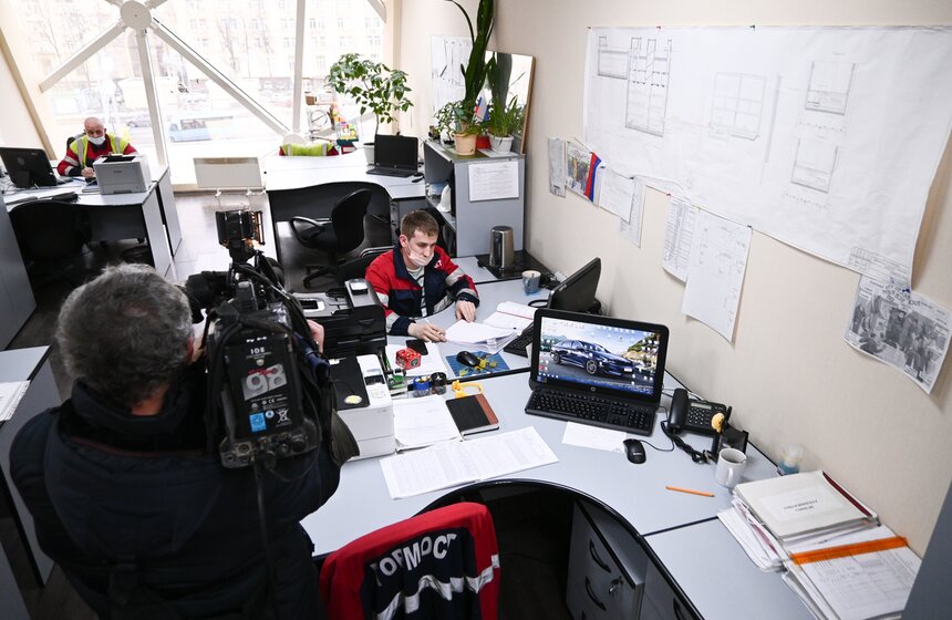 В Москве прошла экскурсия по "Яйцу Сокола" 18 фото