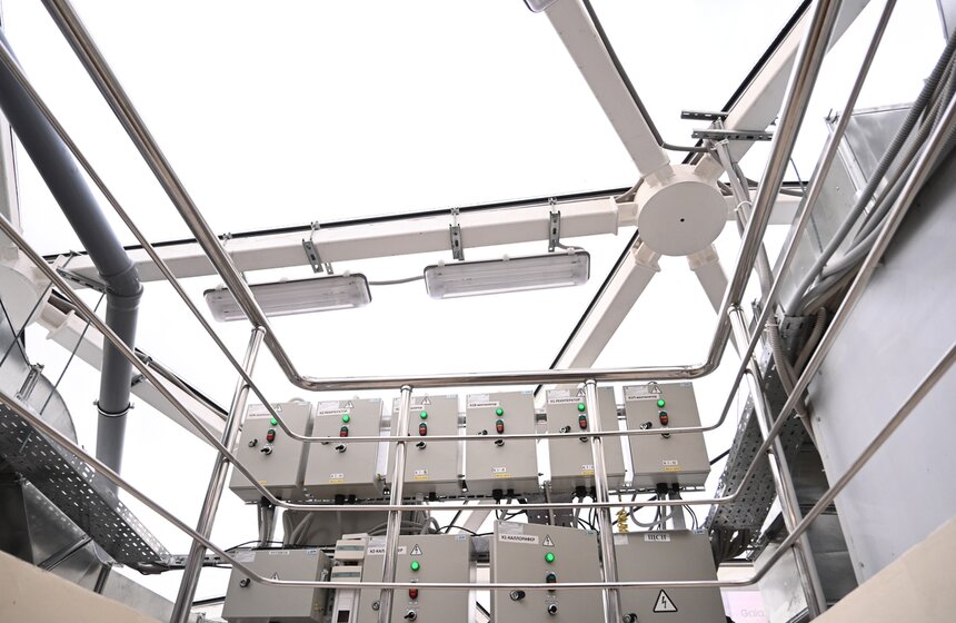 В Москве прошла экскурсия по "Яйцу Сокола" 17 фото