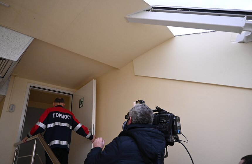 В Москве прошла экскурсия по "Яйцу Сокола" 15 фото