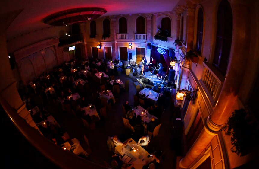 В Москве выступили музыканты Billy’s Band 1 фото