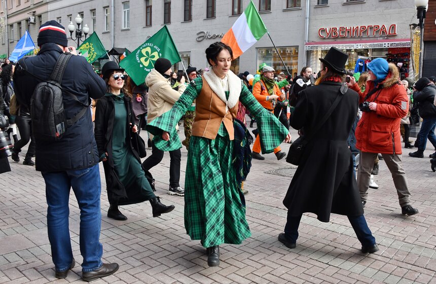 Парад ко Дню святого Патрика прошел в Москве 15 фото