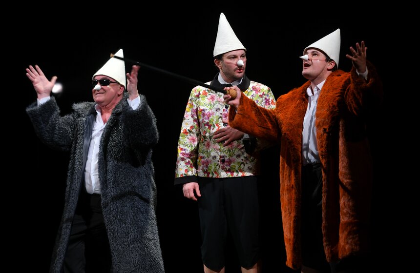 Рязанский театр драмы показал в Москве спектакль-номинант на "Золотую Маску" 9 фото