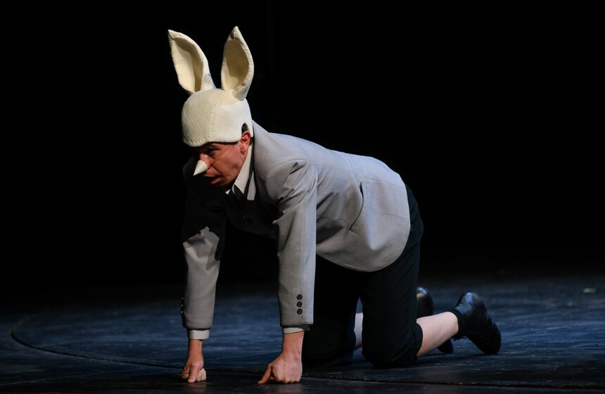 Рязанский театр драмы показал в Москве спектакль-номинант на "Золотую Маску" 19 фото