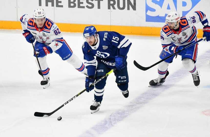 Московское "Динамо" потерпело третье поражение от СКА в Кубке Гагарина 10 фото