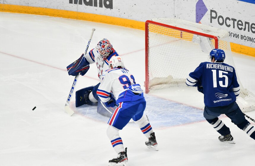 Московское "Динамо" потерпело третье поражение от СКА в Кубке Гагарина 5 фото