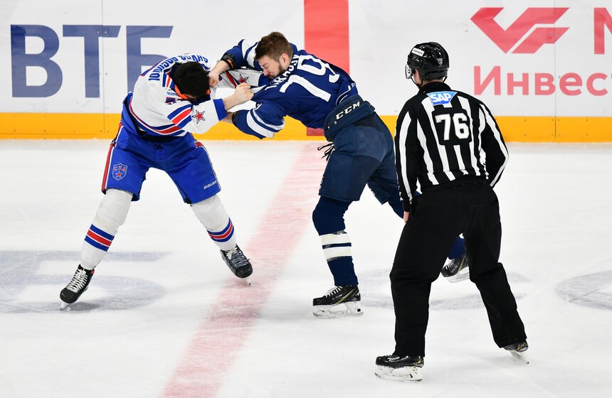 Московское "Динамо" потерпело третье поражение от СКА в Кубке Гагарина 12 фото