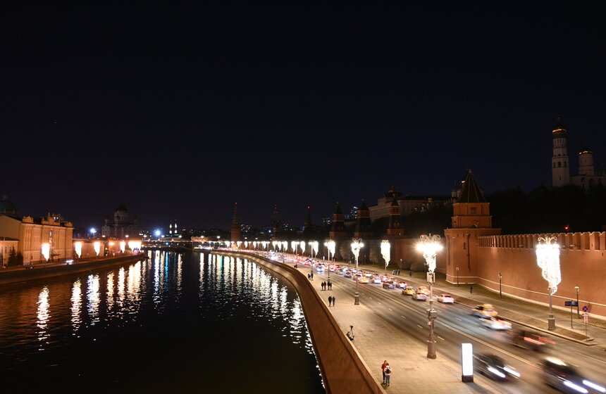 Акция "Час Земли" прошла в Москве 30 фото