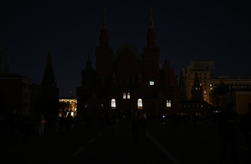 Акция "Час Земли" прошла в Москве 24 фото