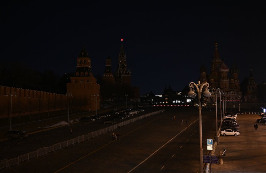 Акция "Час Земли" прошла в Москве 28 фото