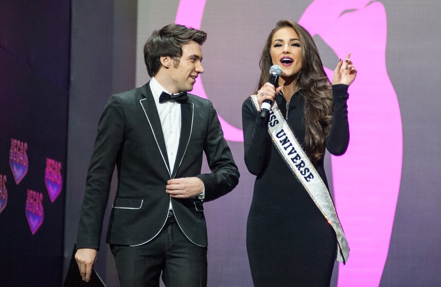 Участницы "Мисс Вселенной" показали свои национальные костюмы 3 фото