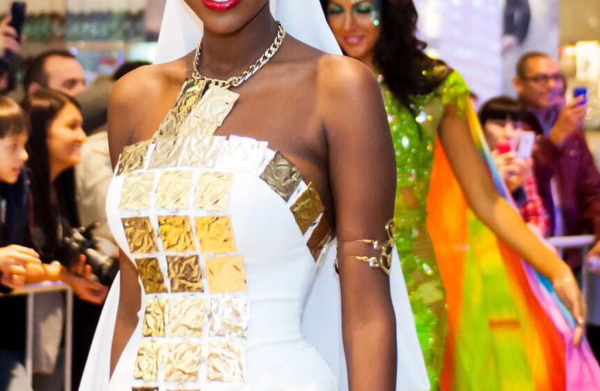 Участницы "Мисс Вселенной" показали свои национальные костюмы 27 фото