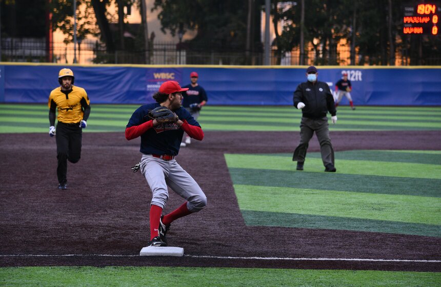 Матч "Русстар" – "Московские Волки" финальной серии ЧР по бейсболу прошел на RusStar Arena 10 фото