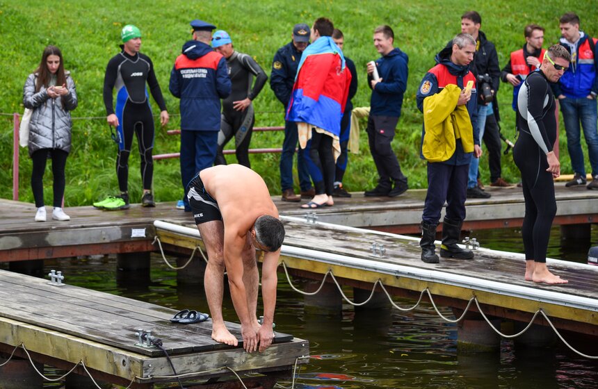Первый день финала соревнований на звание лучшего спасателя Москвы прошел в Строгине 20 фото