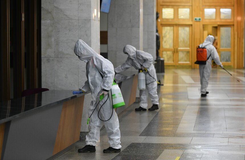 Дезинфекция залов прошла в Музее Победы на Поклонной горе 24 фото