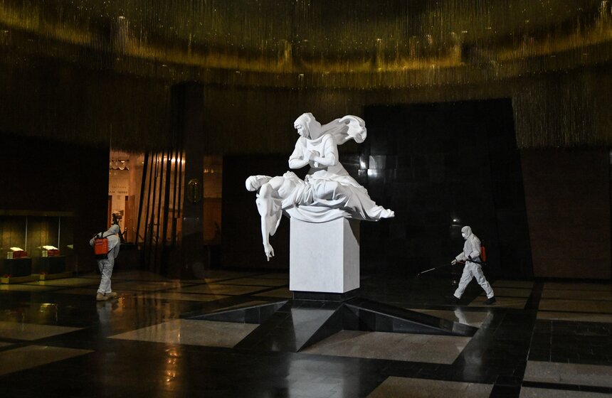 Дезинфекция залов прошла в Музее Победы на Поклонной горе 21 фото