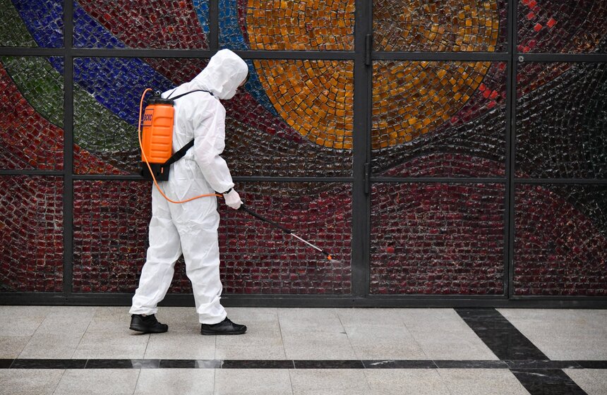 Дезинфекция залов прошла в Музее Победы на Поклонной горе 11 фото