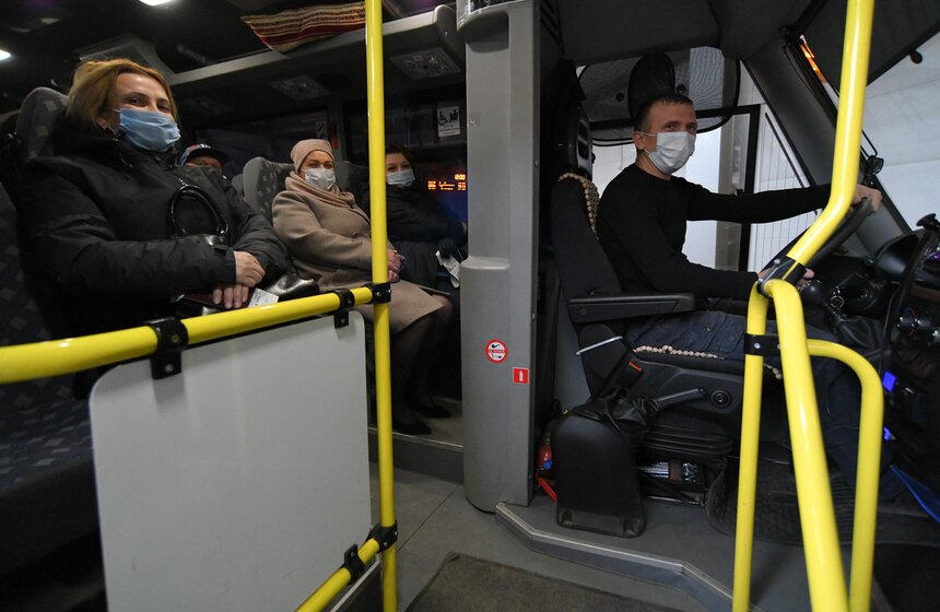 Здание имеет площадь свыше 150 тысяч квадратных метров