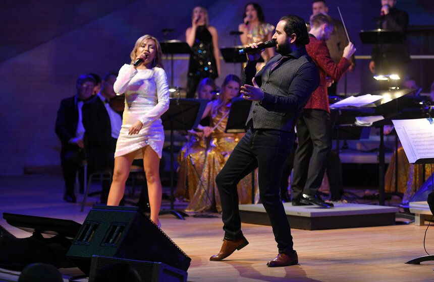 На мероприятие бесплатно были приглашены более 500 медицинских работников из разных больниц