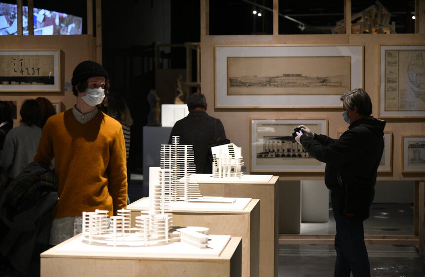 В понедельник на выставку попасть не получится – выходной день