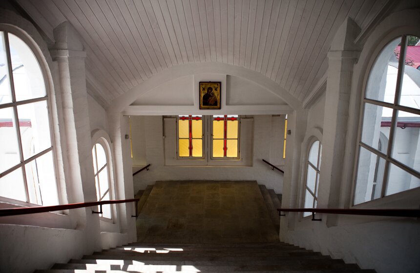 Церковь Никиты за Яузой: комплекс трех церквей и колокольни 11 фото