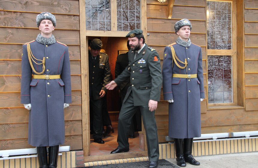 В "Коломенском" открыли голландский домик Петра Первого 10 фото