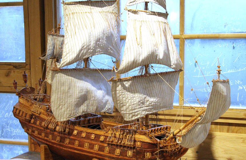 В "Коломенском" открыли голландский домик Петра Первого 8 фото