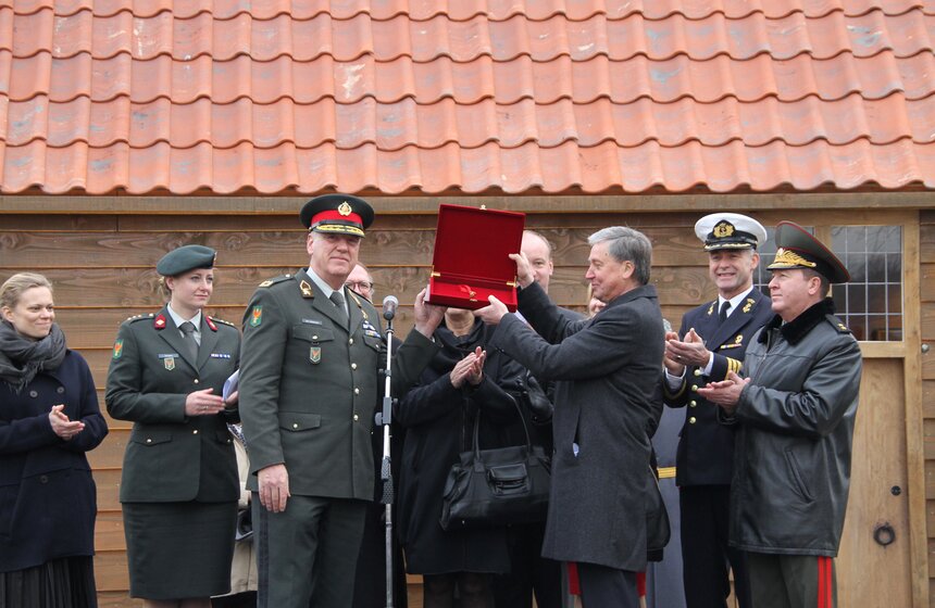 В "Коломенском" открыли голландский домик Петра Первого 14 фото