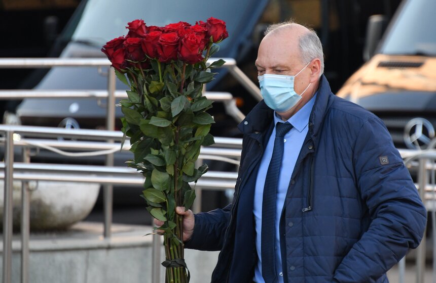 В Москве простились с Арменом Джигарханяном 18 фото