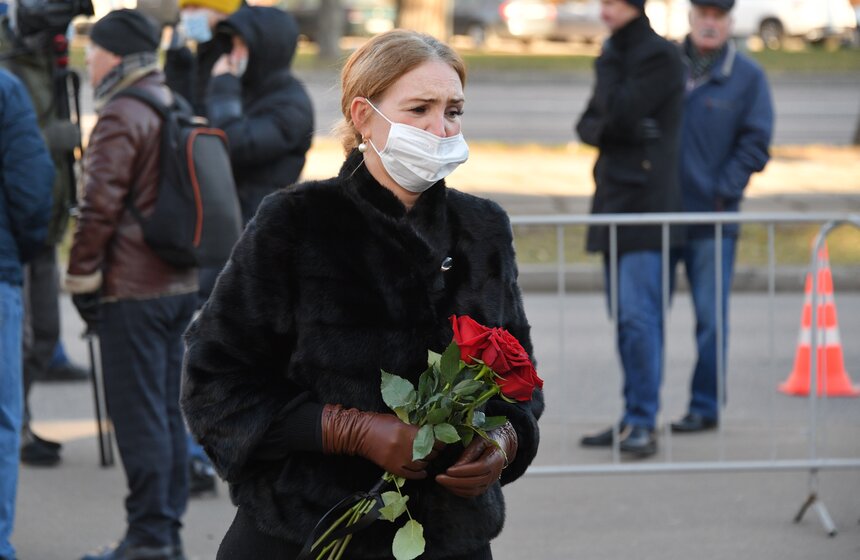 В Москве простились с Арменом Джигарханяном 12 фото