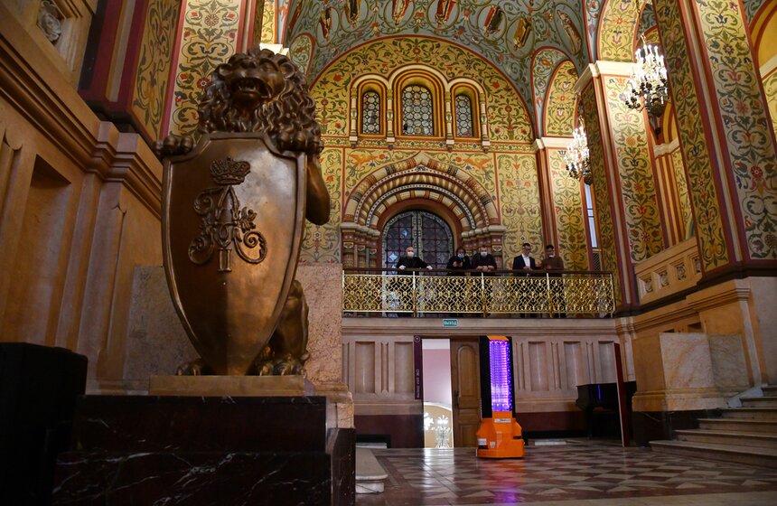 Робот провел дезинфекцию в Государственном историческом музее столицы 8 фото
