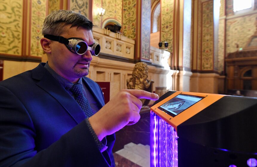 Робот провел дезинфекцию в Государственном историческом музее столицы 19 фото