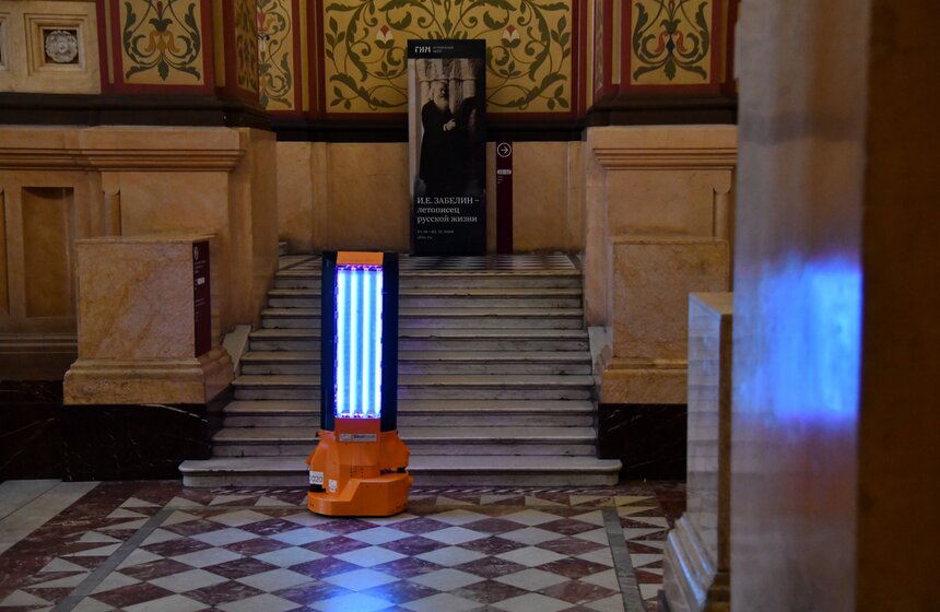 Робот провел дезинфекцию в Государственном историческом музее столицы 11 фото