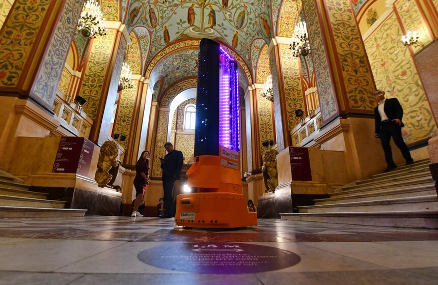 Робот провел дезинфекцию в Государственном историческом музее столицы 6 фото