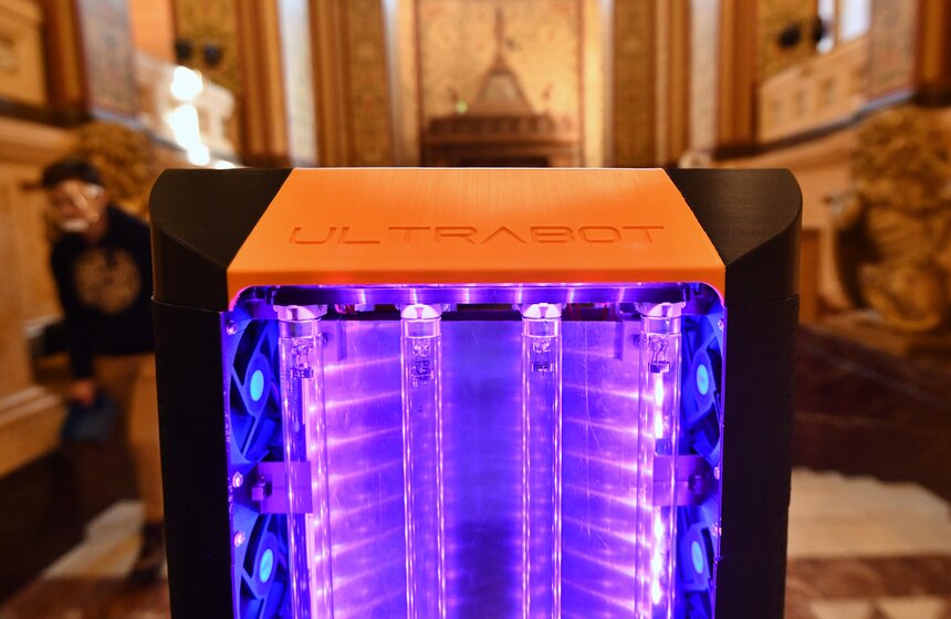 Робот провел дезинфекцию в Государственном историческом музее столицы 17 фото