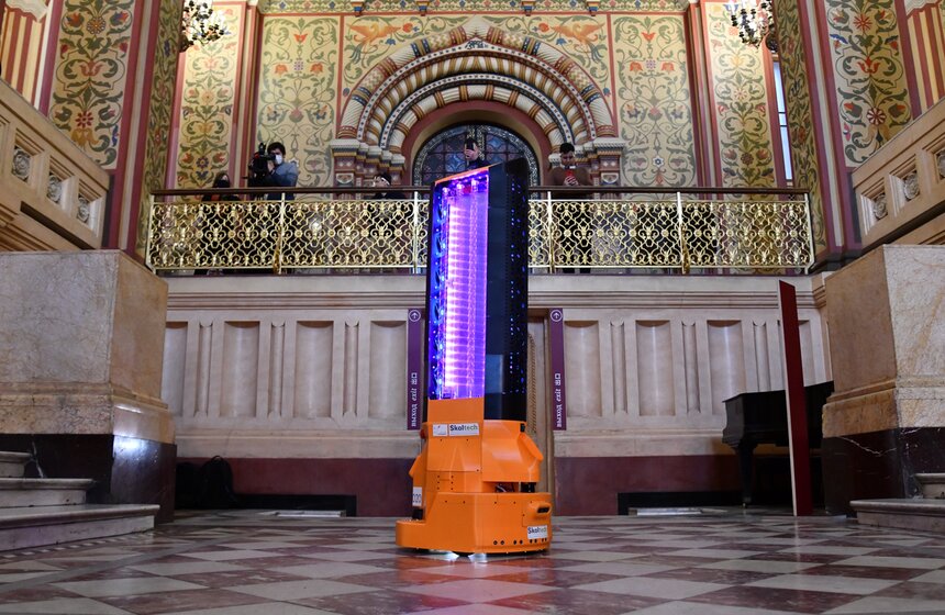 Робот провел дезинфекцию в Государственном историческом музее столицы 1 фото