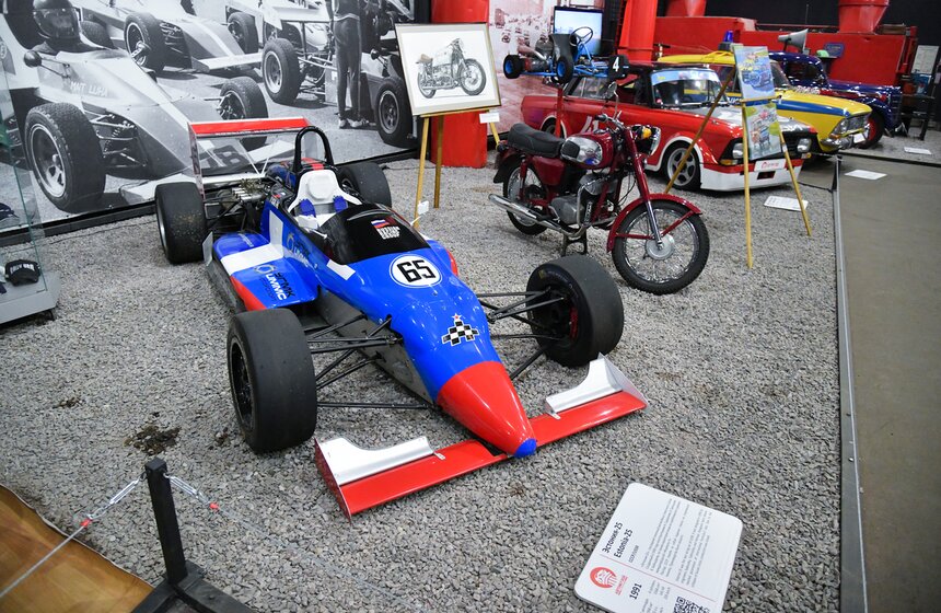 Автомузей "Моторы Октября" отпраздновал день рождения 9 фото