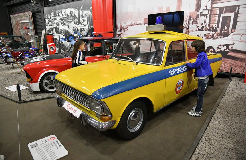 Автомузей "Моторы Октября" отпраздновал день рождения 18 фото