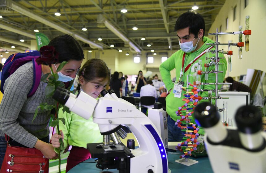 В фестивале традиционно приняли участие вузы, музеи, а также известные отечественные и иностранные ученые