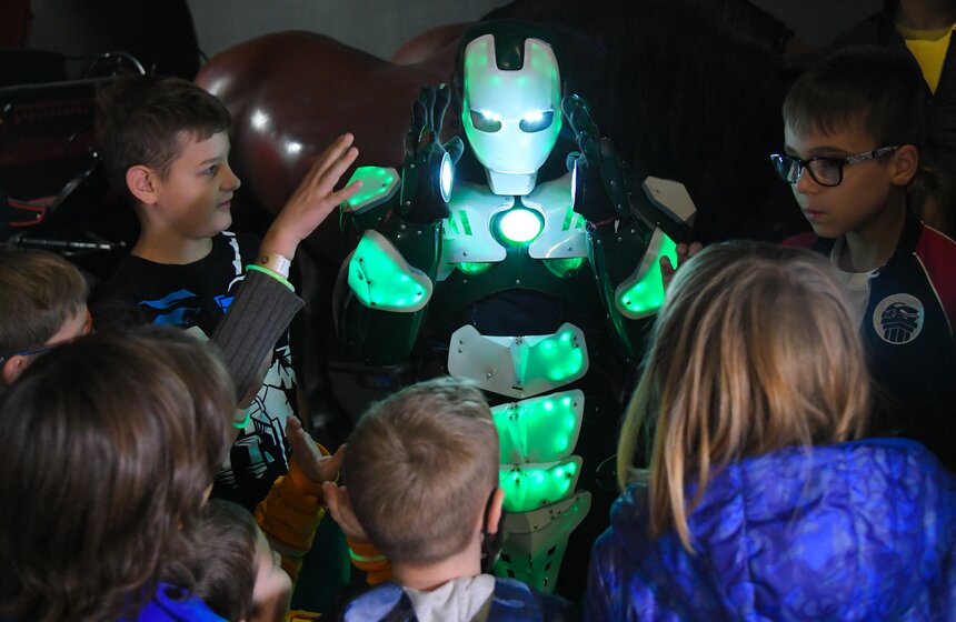 Автомузей "Моторы Октября" отпраздновал день рождения 5 фото