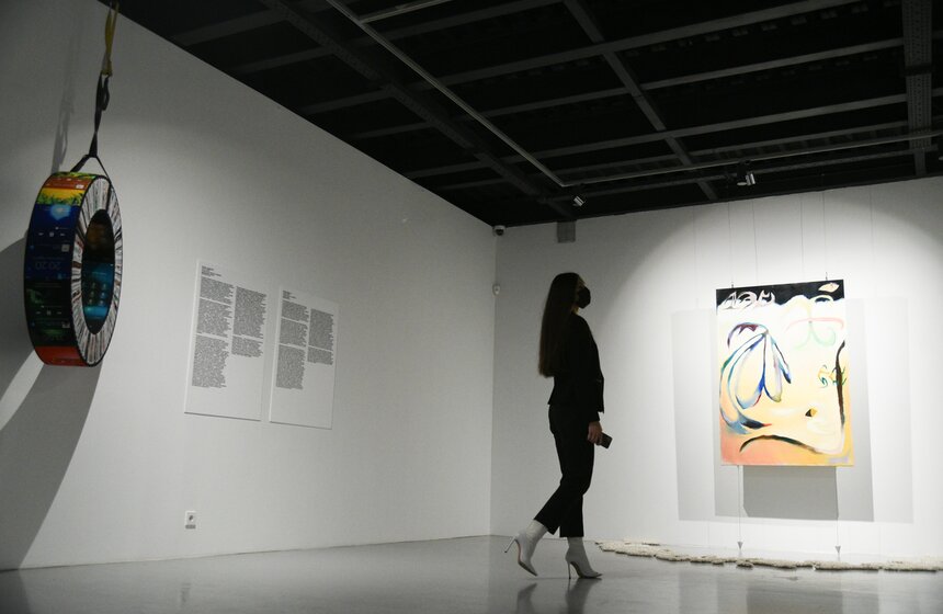 Выставка "20:20. Время остановилось" открылась в ММОМА 14 фото