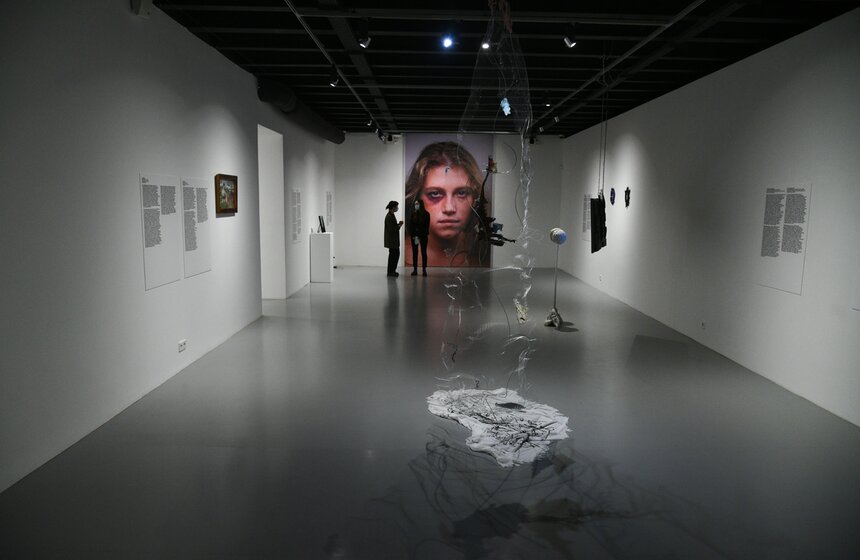 Выставка "20:20. Время остановилось" открылась в ММОМА 1 фото