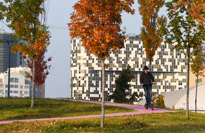 Заморозки приходят на смену теплой погоде в Москве 19 фото