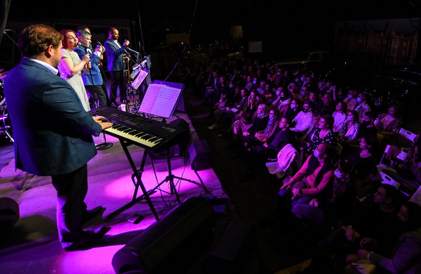 Концерт Jazz Dance Orchestra прошел в музее ретро-автомобилей в Москве 15 фото
