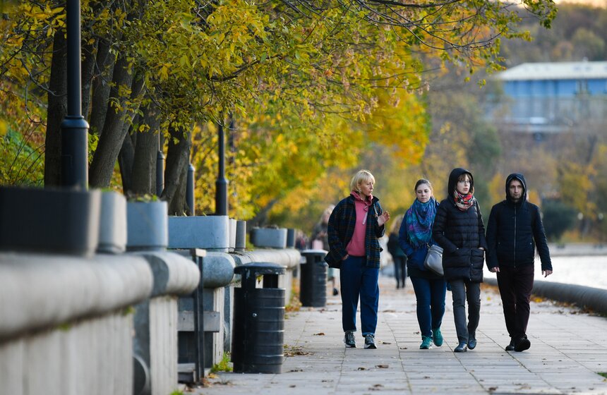 Заморозки приходят на смену теплой погоде в Москве 48 фото