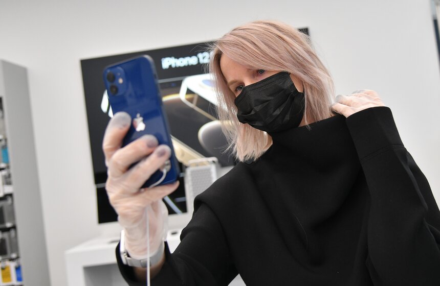 В Москве стартовали продажи новых iPhone 22 фото