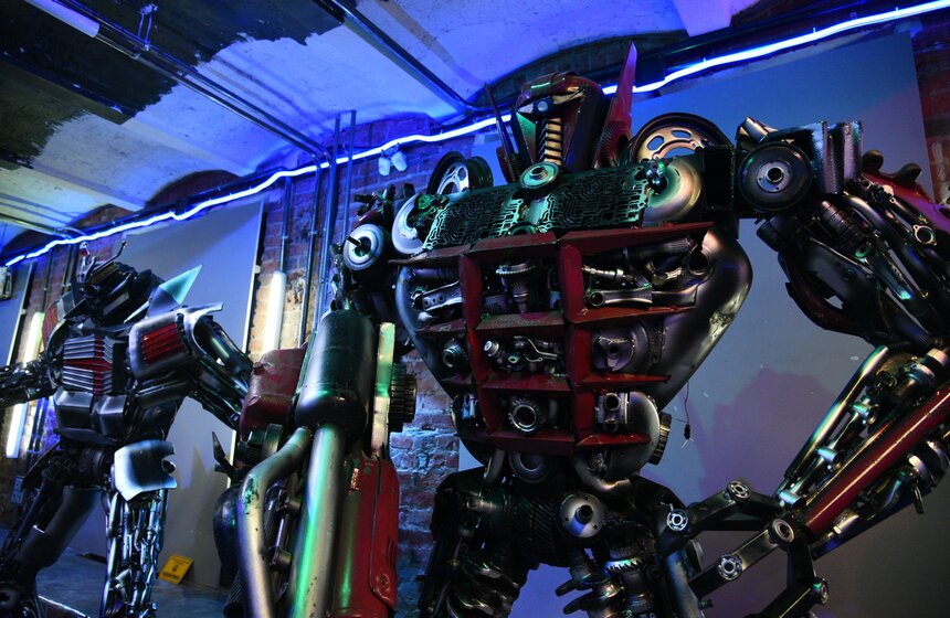 В Москве открылся Музей Восстания Машин 20 фото