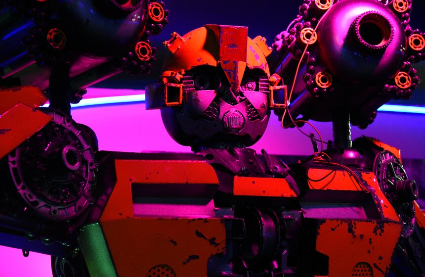 В Москве открылся Музей Восстания Машин 15 фото