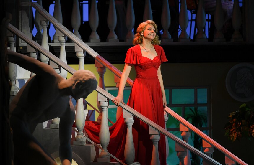 Для постановки было сформировано два состава